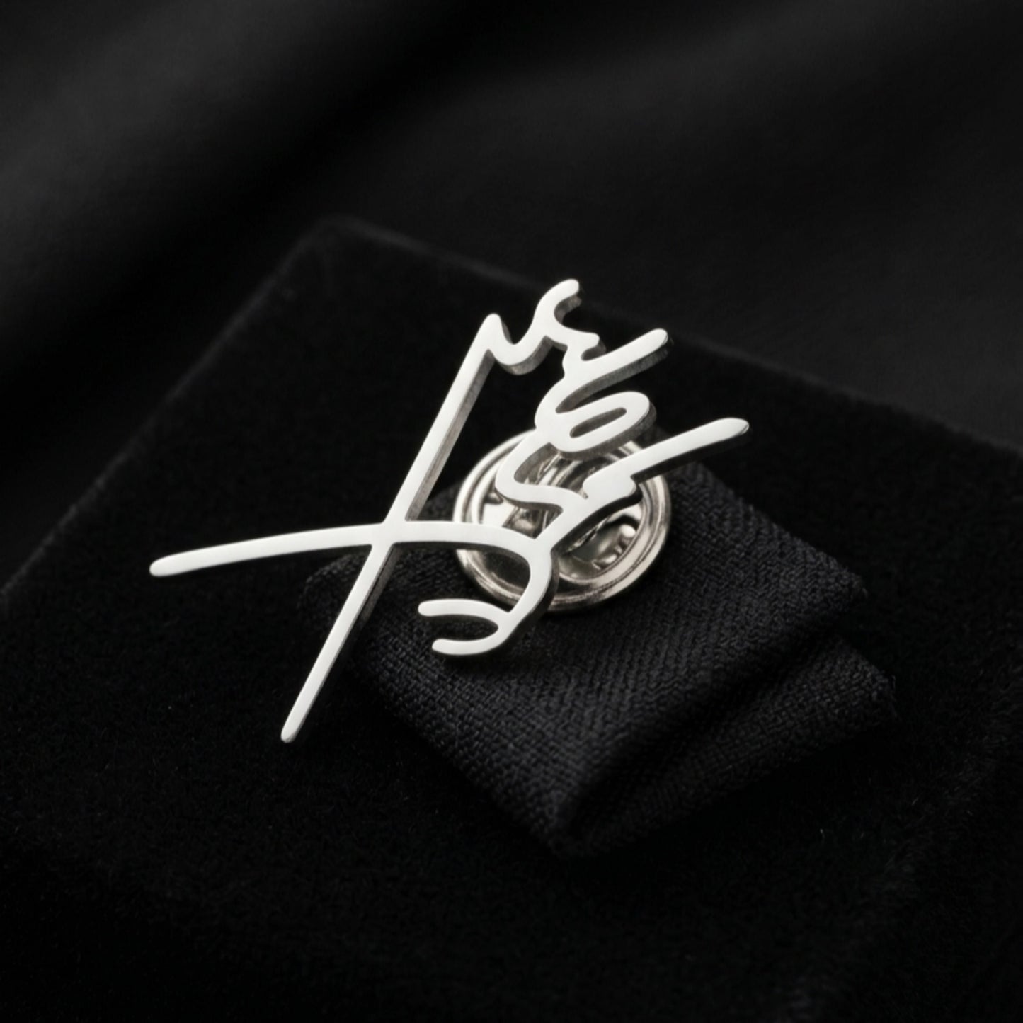 Royal Signature Pin (Silver)