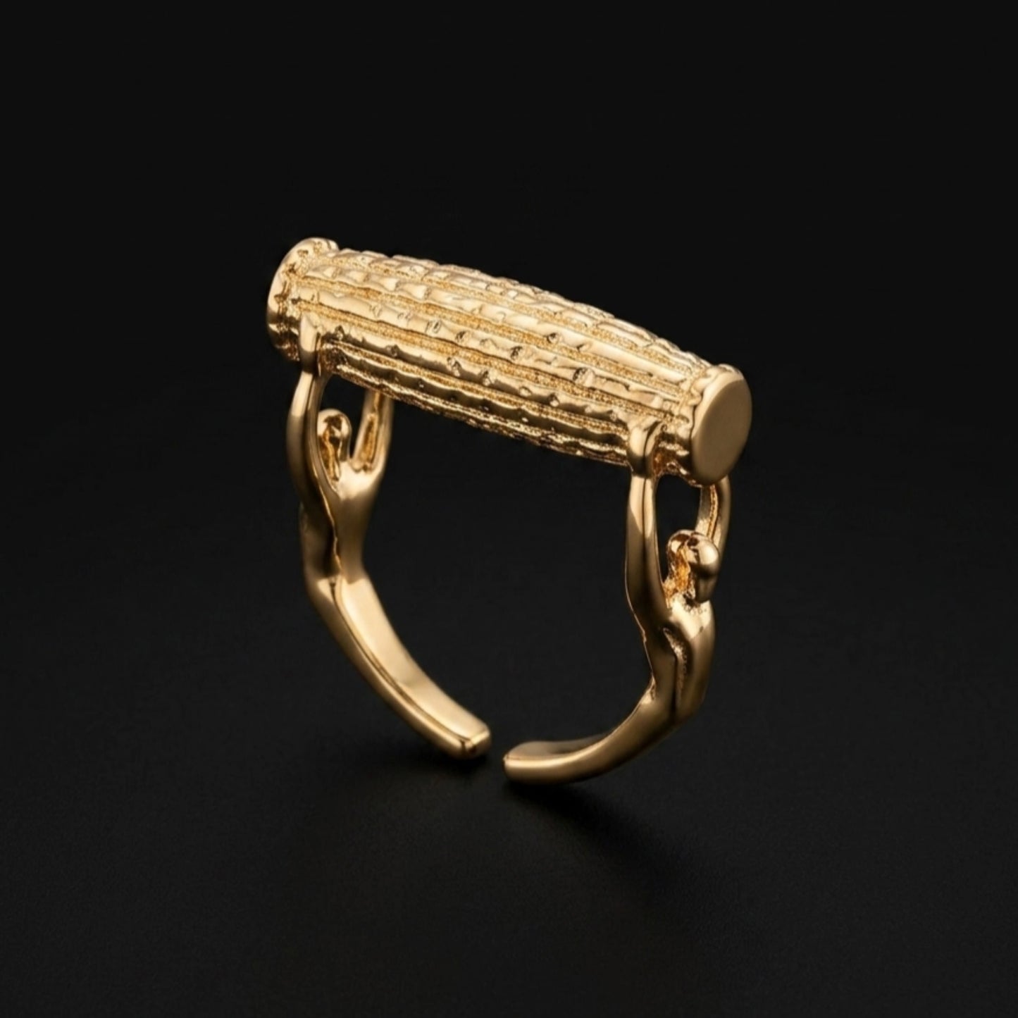 Cyrus Cylinder Ring