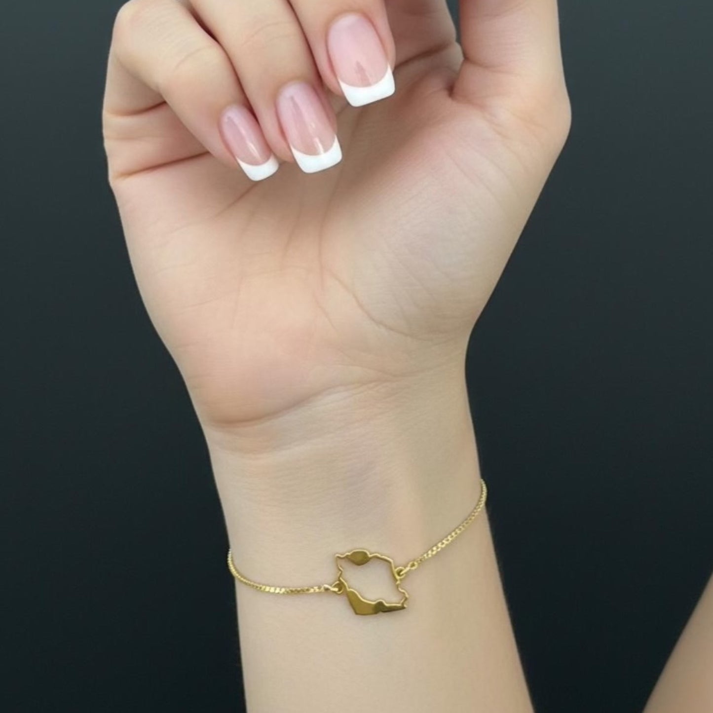 Iran Bracelet (Gold)